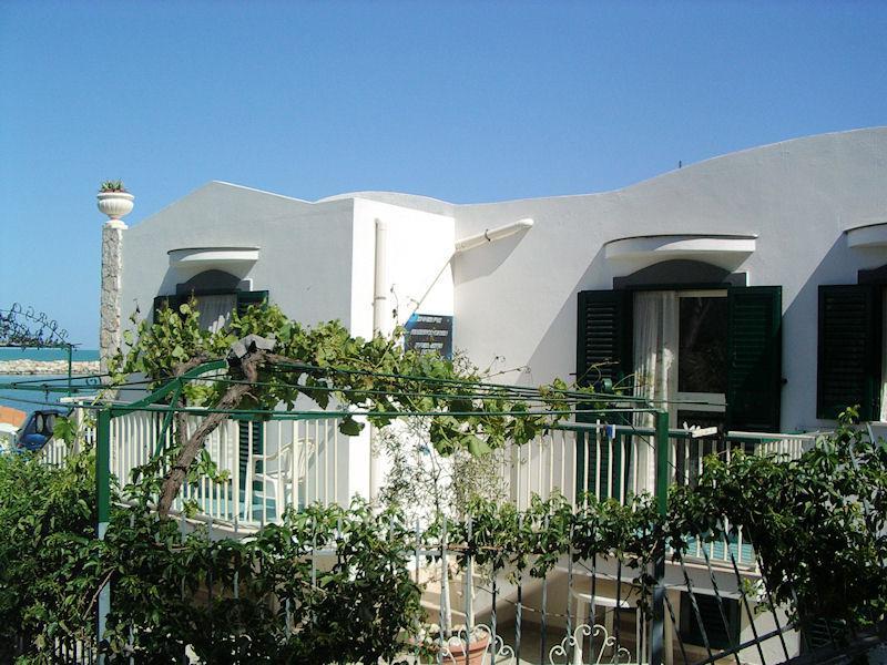 Blu Marine Casa A 10Mt Dalla Spiaggia Peschici Exterior photo
